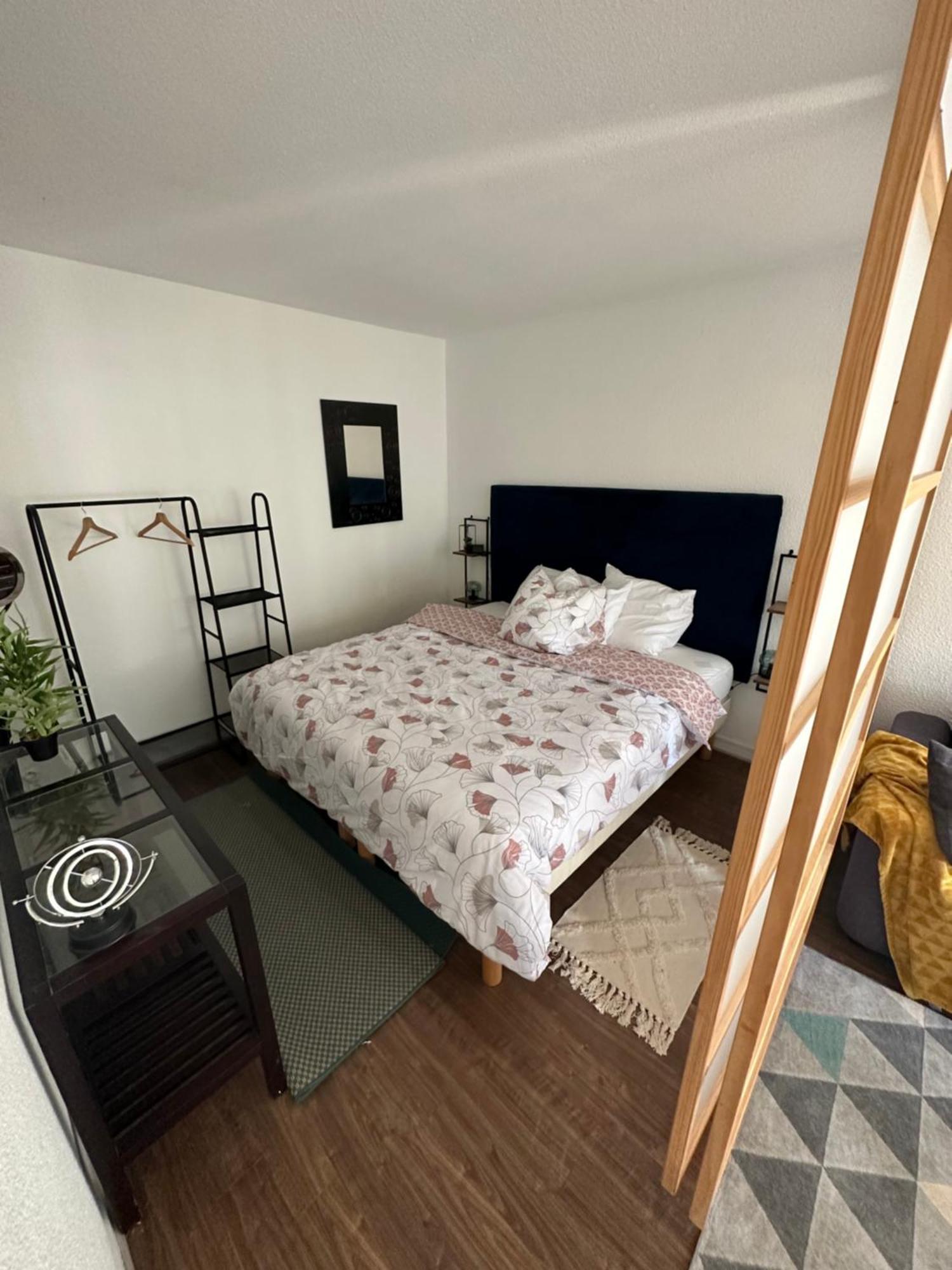 Studio Elegant A Cergy Eksteriør bilde
